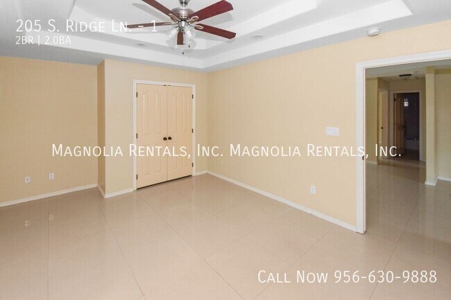 Building Photo - 205 S Ridge Ln