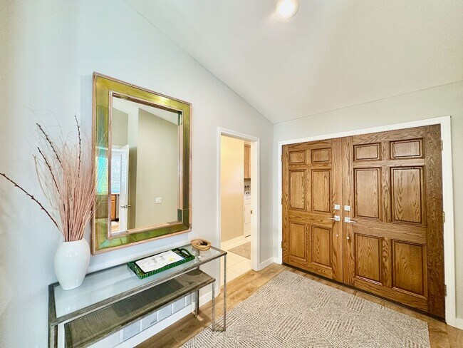 Building Photo - FOR RENT Call For Availability 3Br/3Ba 2128 Sqft Fully Furnished Del Mar Heights Vacation Home, C...