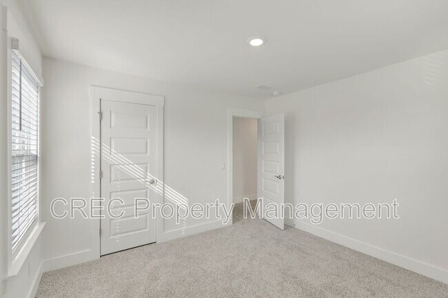 Building Photo - 101 Indigo Cvs Blvd