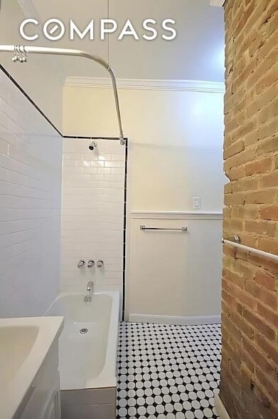 Building Photo - 1273 1st Ave