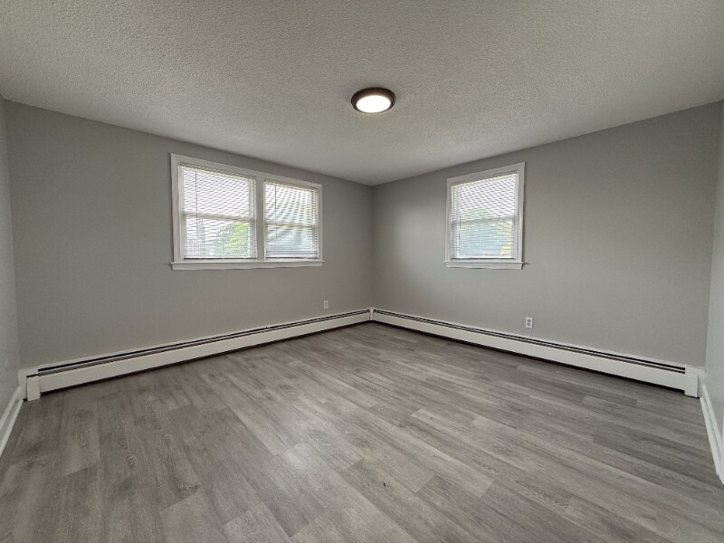 Building Photo - 44 Delmont St