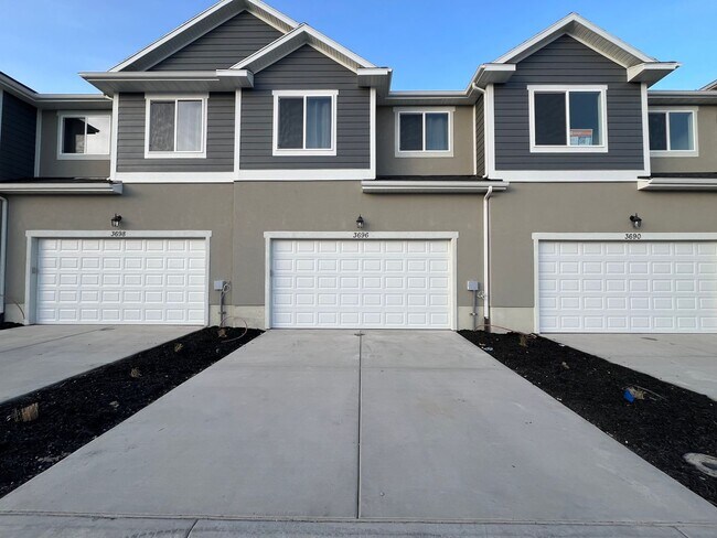 Building Photo - 3 Bed/2.5 Bath Townhome in Lehi