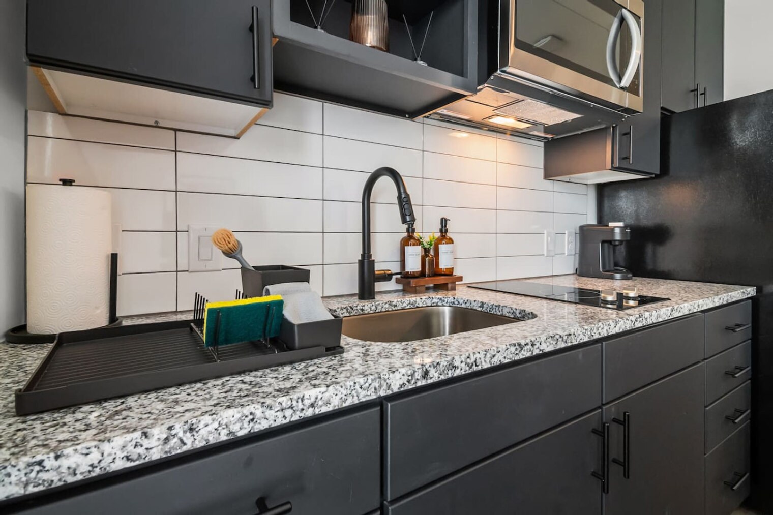 Building Photo - 4204 Greeley St