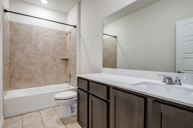 Building Photo - 905 Philadelphia St