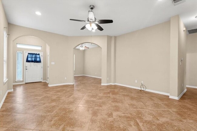 Building Photo - 105 Keo Keo Dr