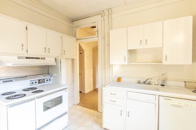 Building Photo - 213 Todd Ave