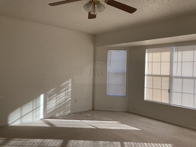 Building Photo - 4307 Windcrest Dr