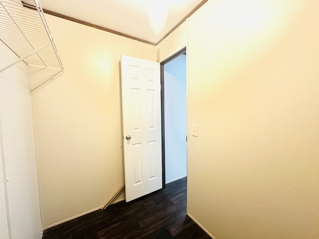 Building Photo - 207 Juniper Rd