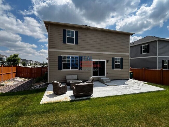 Building Photo - 13725 Siltstone St