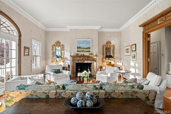 Building Photo - 448 Long Ridge Rd