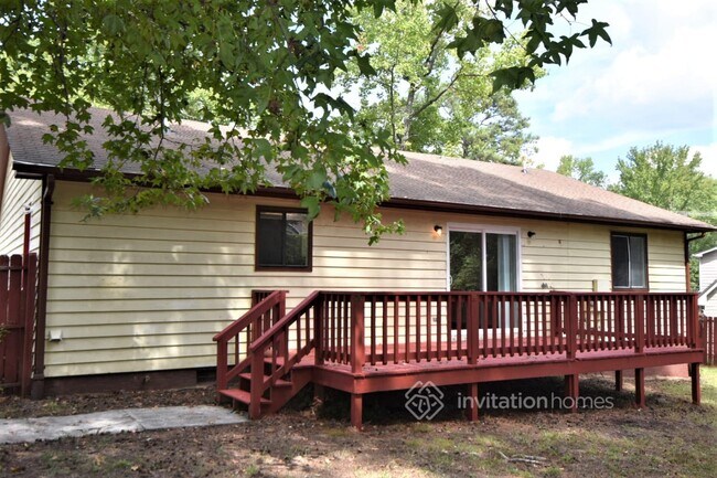 Building Photo - 5 Abelia Ct