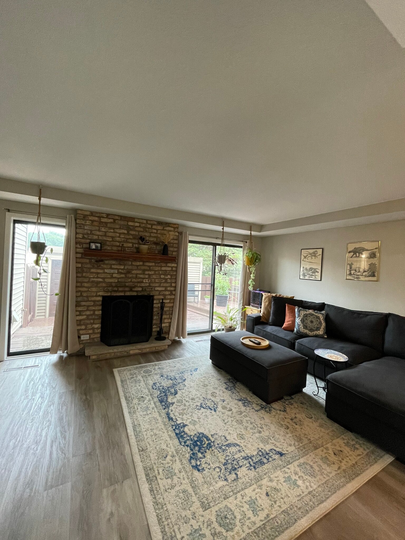 Living room - 4813 Cedar Lake Rd S