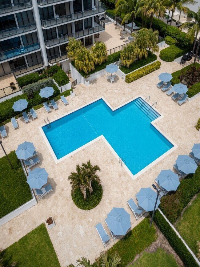 Building Photo - 3440 S Ocean Blvd