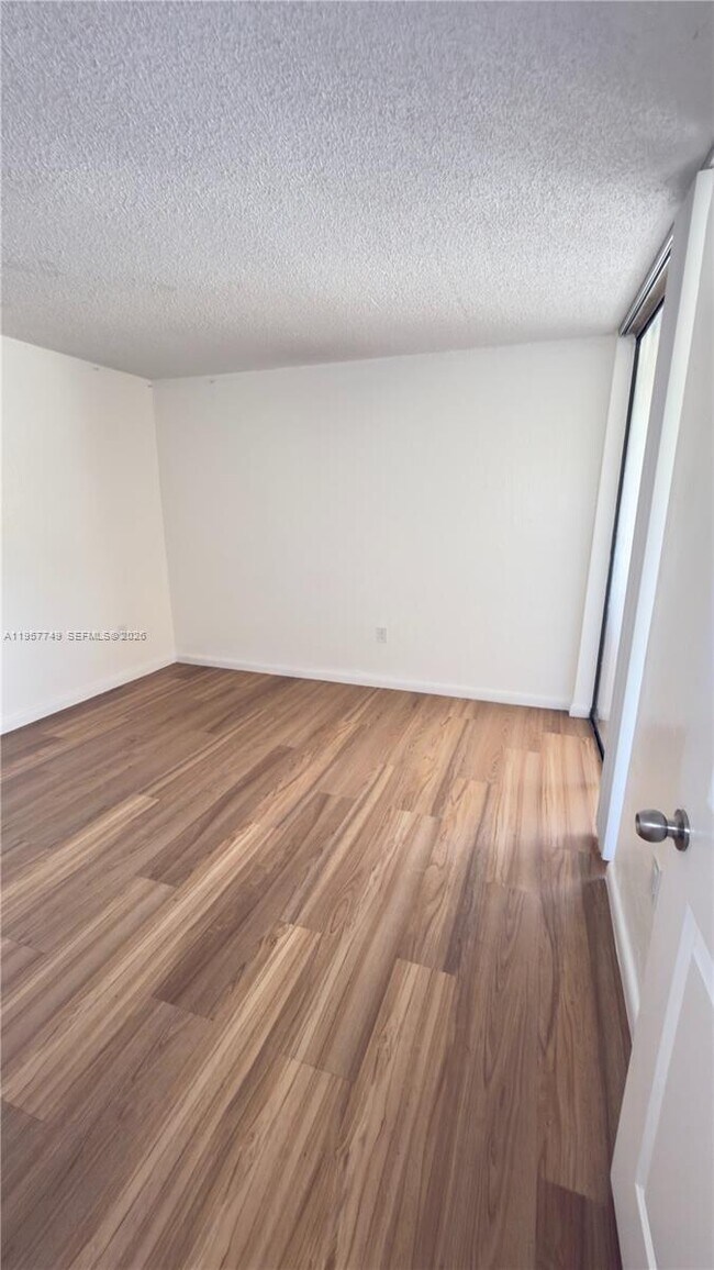 Building Photo - 10400 SW 108th Ave