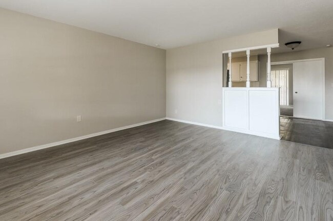 Building Photo - 1703 Fedderson Dr