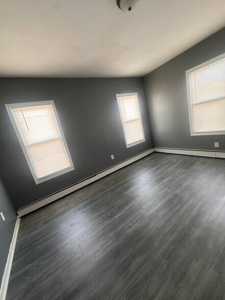 Building Photo - 349 Blue Hills Ave