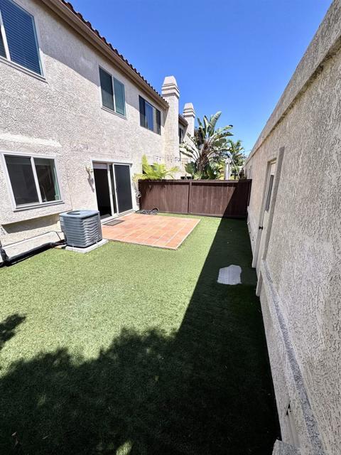 Building Photo - 6870 Pear Tree Dr