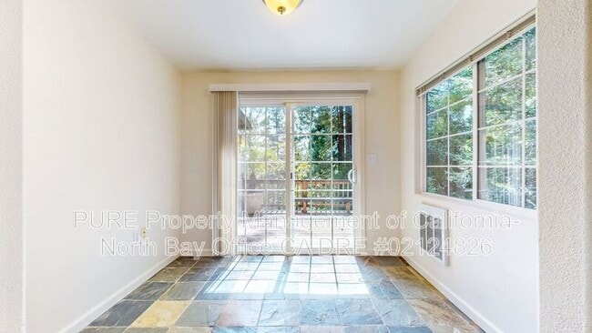 Building Photo - 17475 Summit Ave