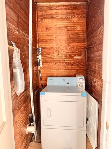 Building Photo - 52 Fairfax Rd