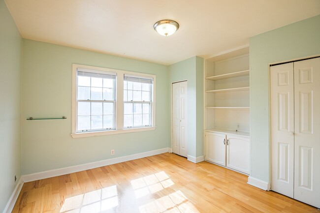 Building Photo - Charming Condo in Historic San Marco with River Views