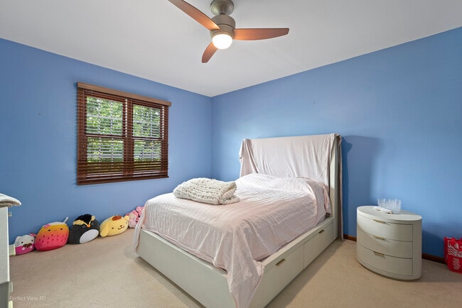 Building Photo - 560 Rapidan Ct