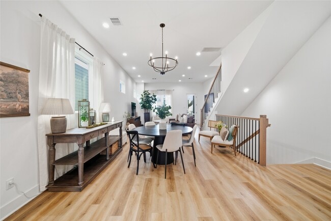 Building Photo - 1307 E 27th St