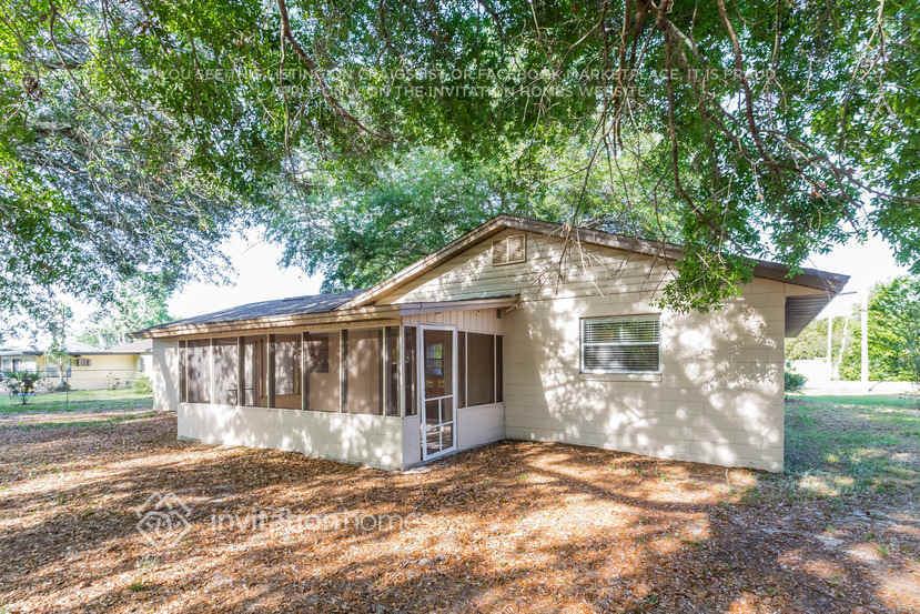 Building Photo - 4967 Magnolia Ave