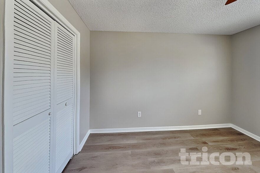 Building Photo - 1604 Palm Leaf Dr