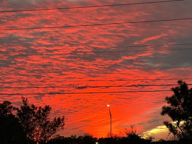 Building Photo - 818 N Central Ave