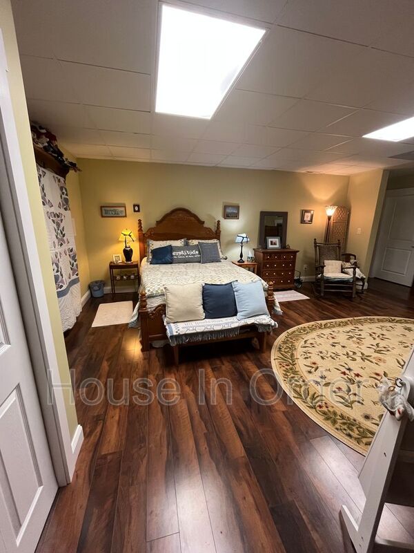 Building Photo - 5 Williamette Cir