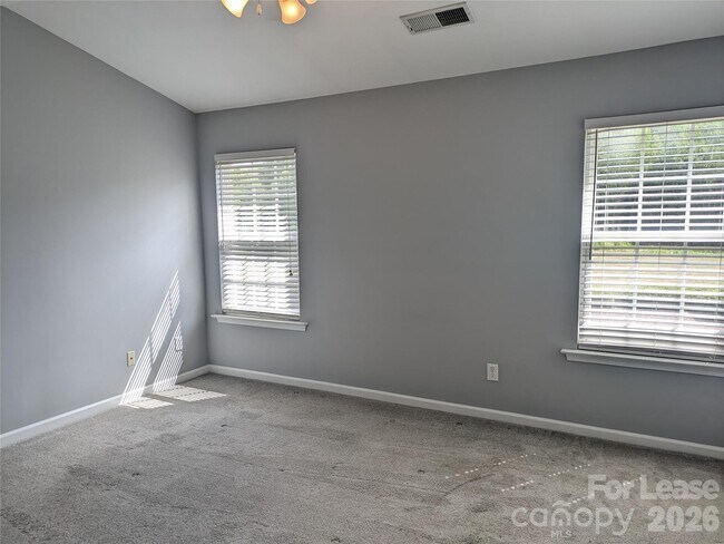 Building Photo - 18474 Streamline Ct