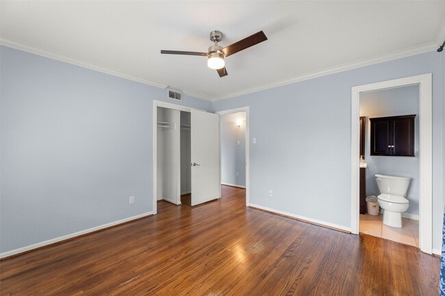 Building Photo - 6148 Indigo St