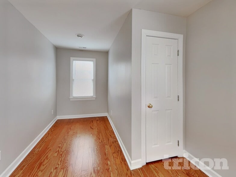 Building Photo - 10301 Sorrills Creek Ln