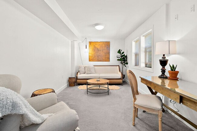 Primary Photo - 2809 N Starr St