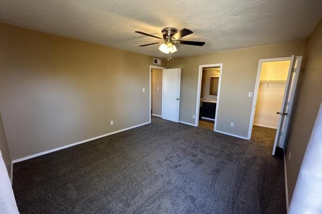 Building Photo - 936 W Sky St SW