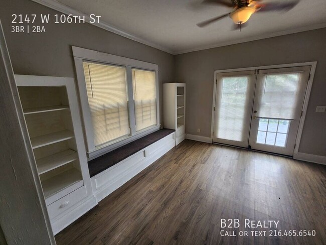 Building Photo - 2147 W 106th St