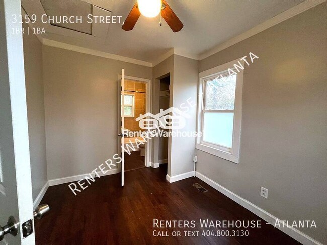 Building Photo - Charming 1-Bedroom Carriage House Near Dow...