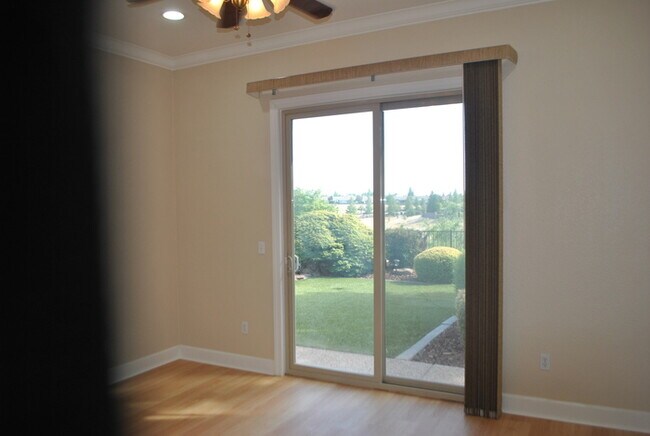 Building Photo - Gorgeous Upgraded Sun City Lincoln Hills Home