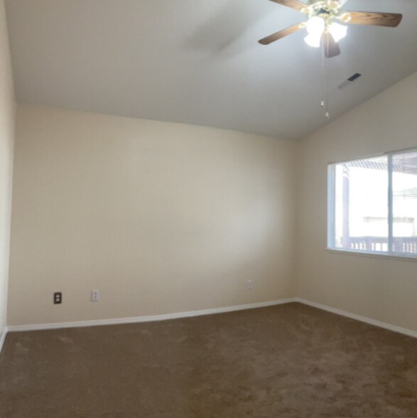 Building Photo - 4523 China Rose Cir