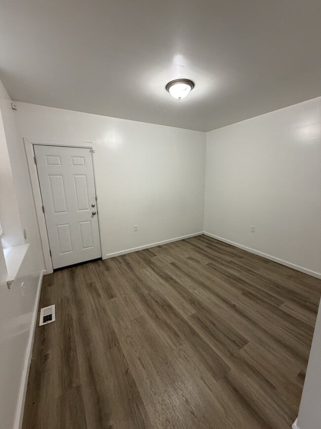 Building Photo - 3204 Cecil B. Moore Ave