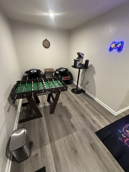 Game room - 66 Clara Ct