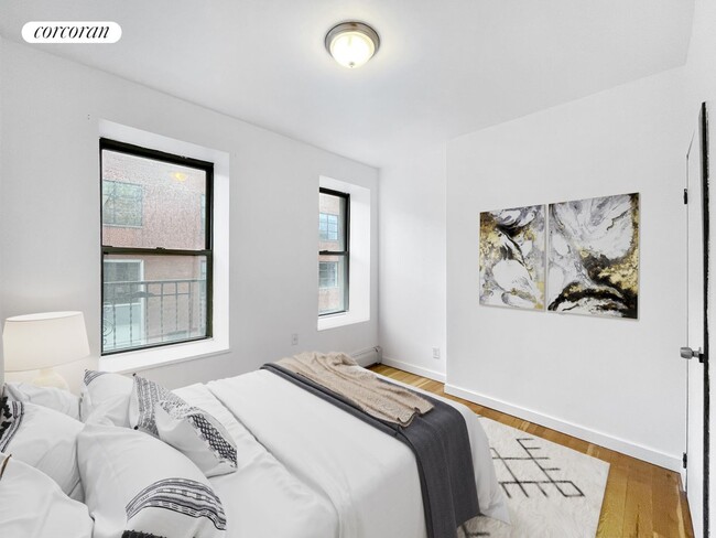 Building Photo - 523 W 49th St