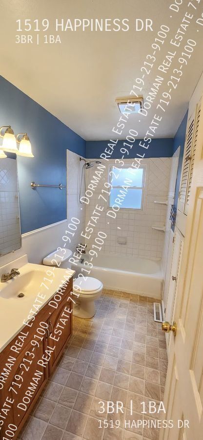 Building Photo - 1519 Happiness Dr