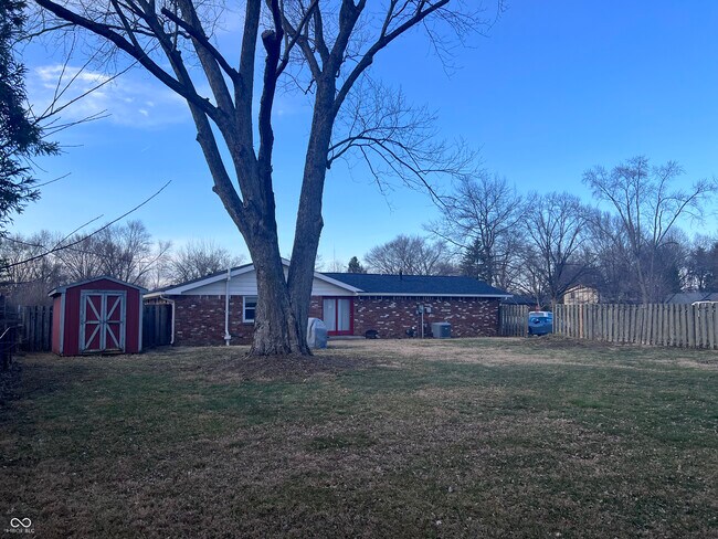 Building Photo - 1147 Darby Ln