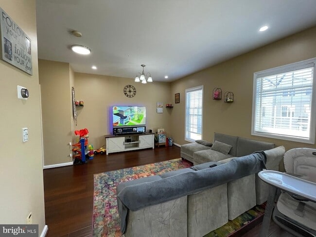 Building Photo - 2564 Logan Wood Dr