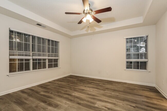 Building Photo - 1427 Isleworth Cir