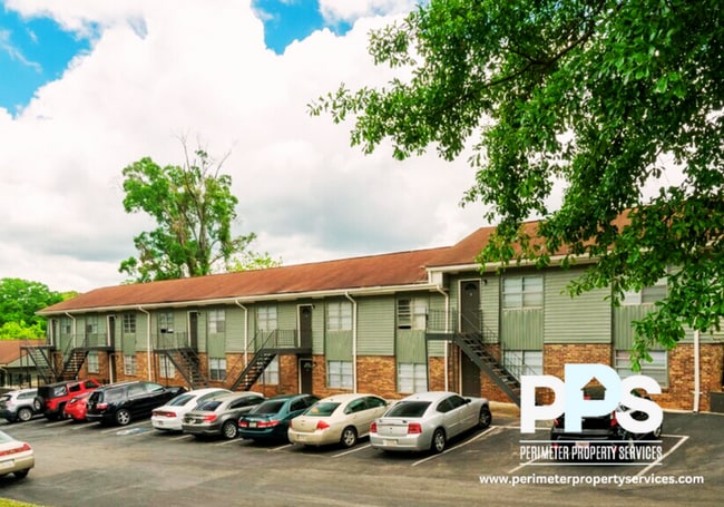 Building Photo - 1126 Maple St