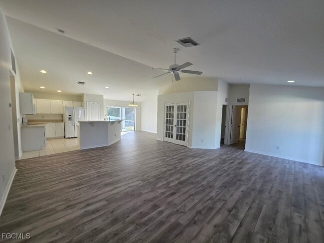 Building Photo - 3413 35th St SW