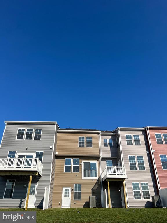 Building Photo - 88 Mossdale Blvd