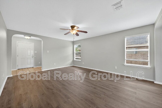 Building Photo - 10411 Artesia Wells